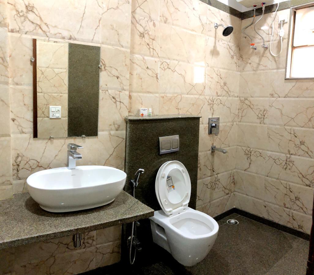Hotel Taru Inn Ghaziabad Exterior foto